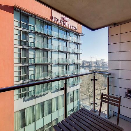 Free Parking - Stylish Three Bedroom Apartment By London Excel Ngoại thất bức ảnh