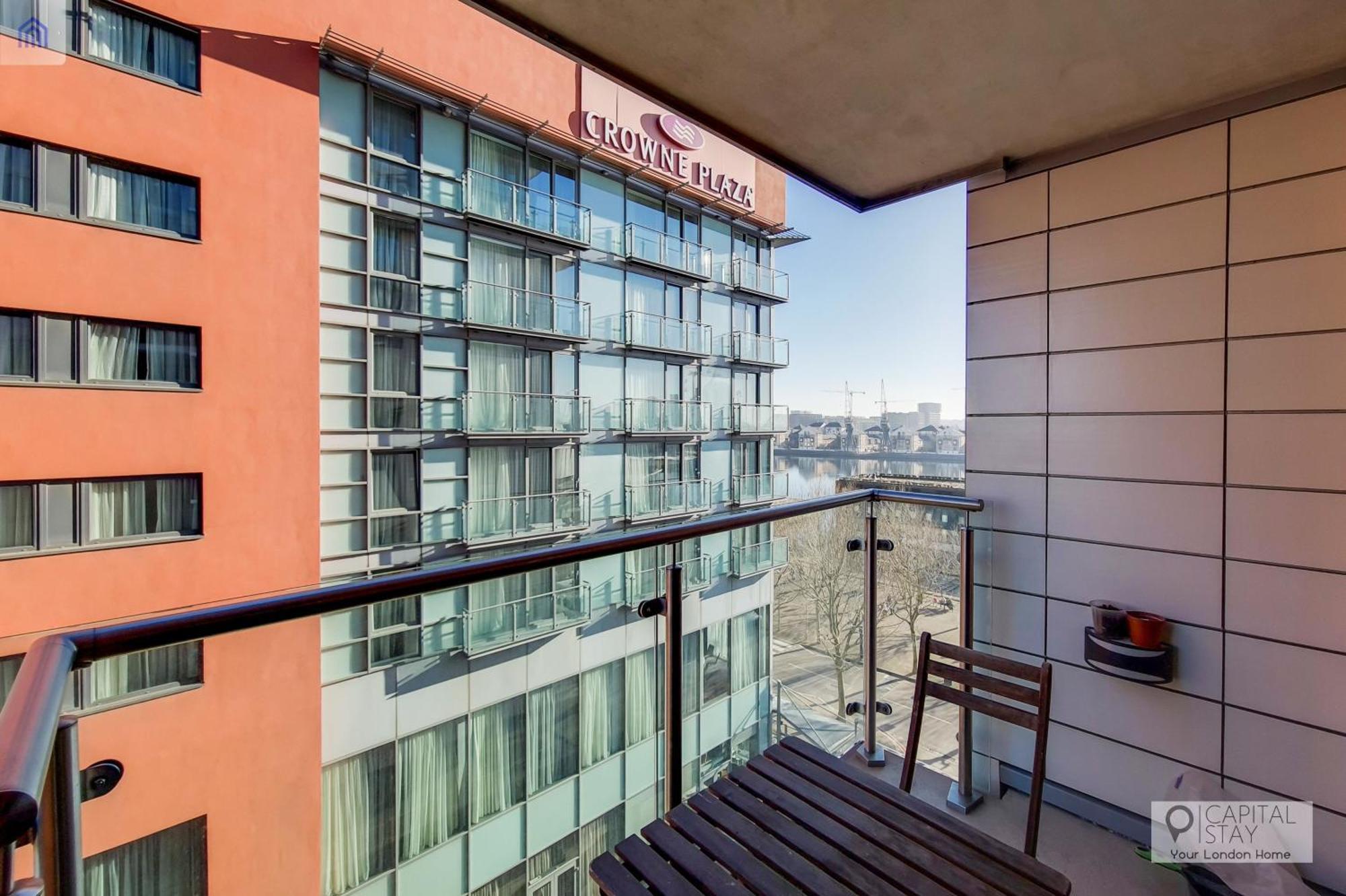 Free Parking - Stylish Three Bedroom Apartment By London Excel Ngoại thất bức ảnh